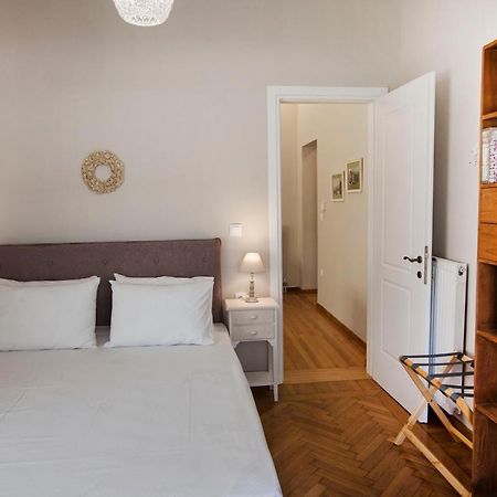 Bentzi Boutique Apartment 4 アテネ エクステリア 写真