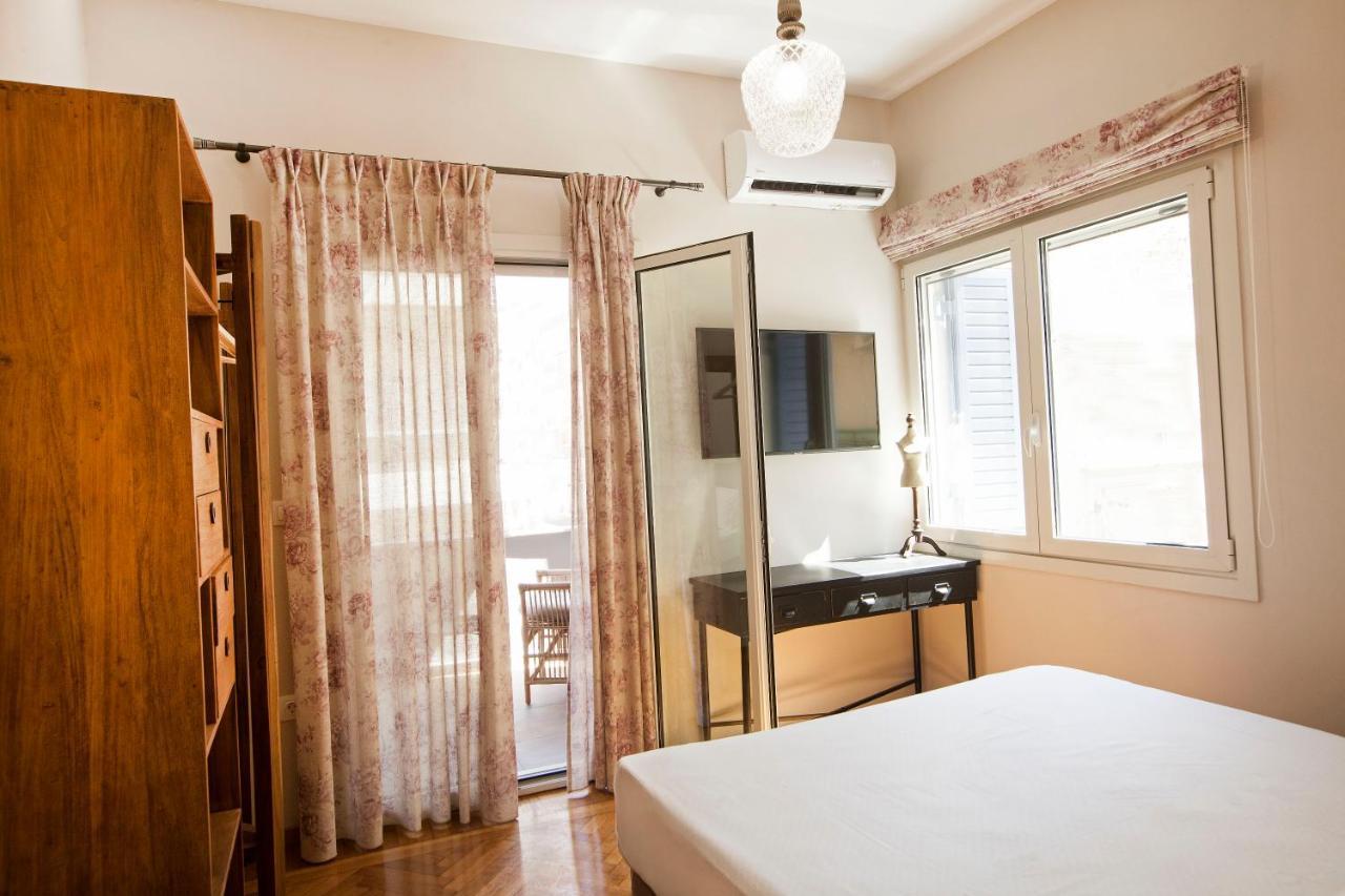 Bentzi Boutique Apartment 4 アテネ エクステリア 写真