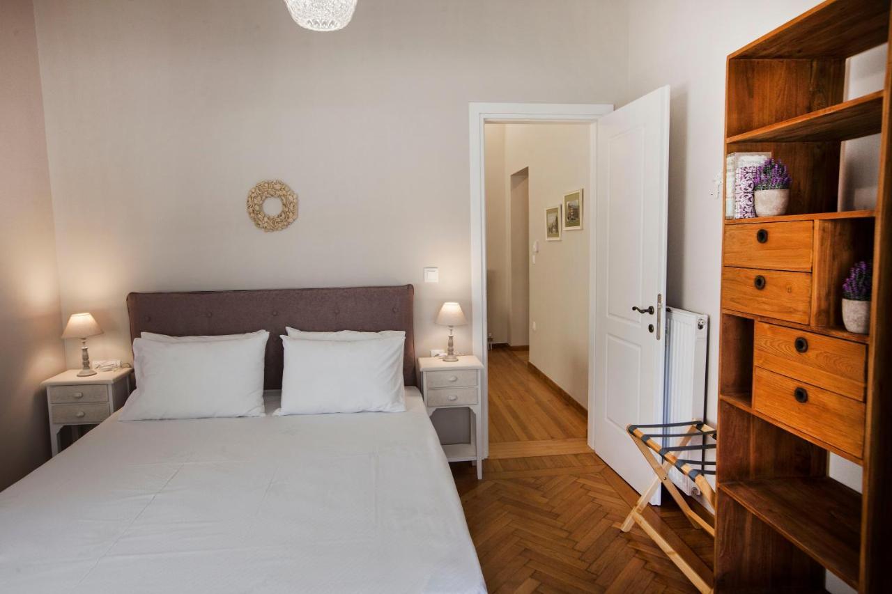 Bentzi Boutique Apartment 4 アテネ エクステリア 写真